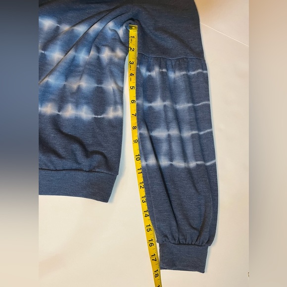 Knox Rose Tie Dye Pull Over Sweater Blue Bishop Sleeve Sweatshirt SZ XS - Picture 7 of 7